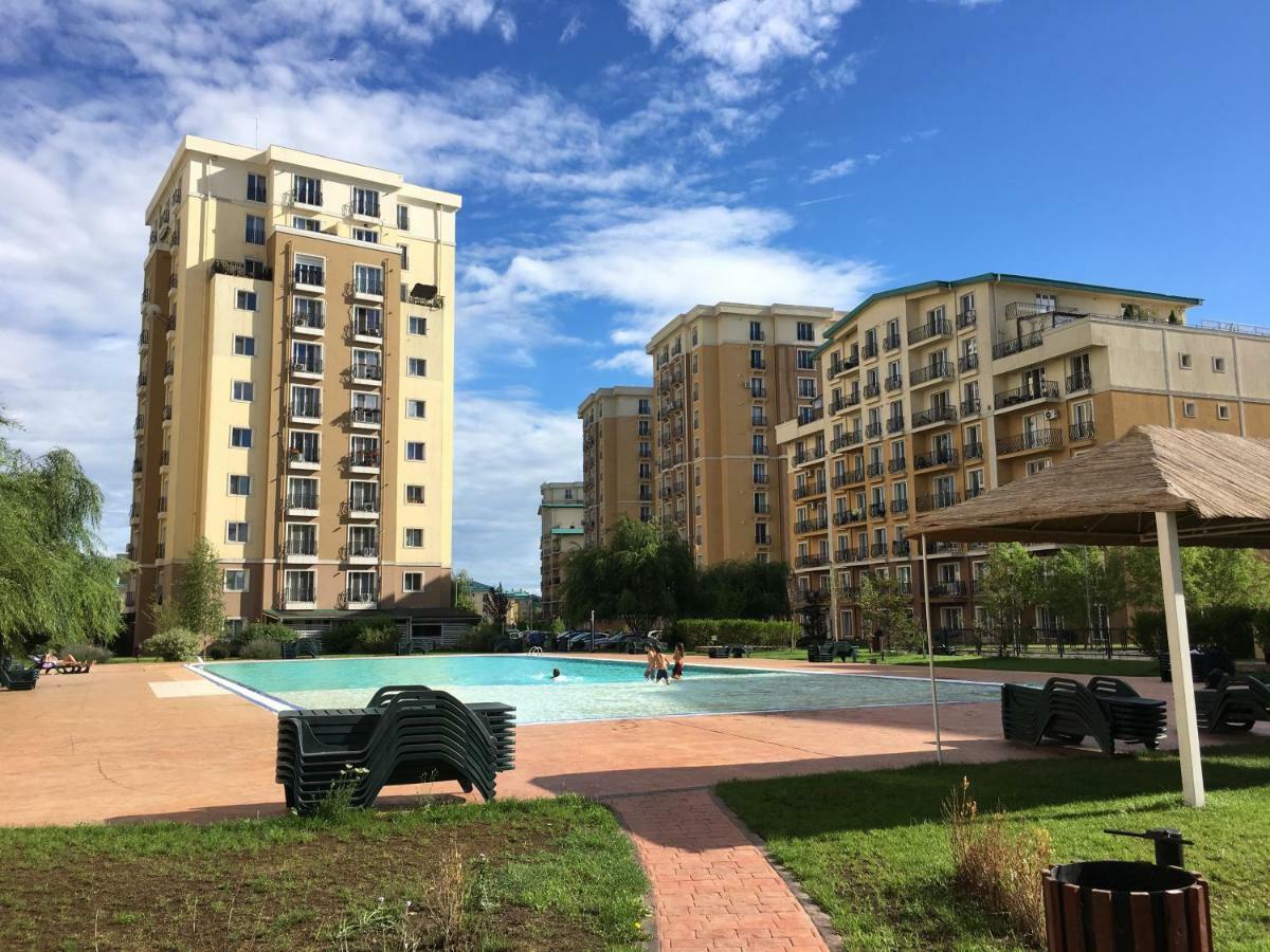 Luxury Apartment With Pool In North Bucharest Cretuleasca Экстерьер фото